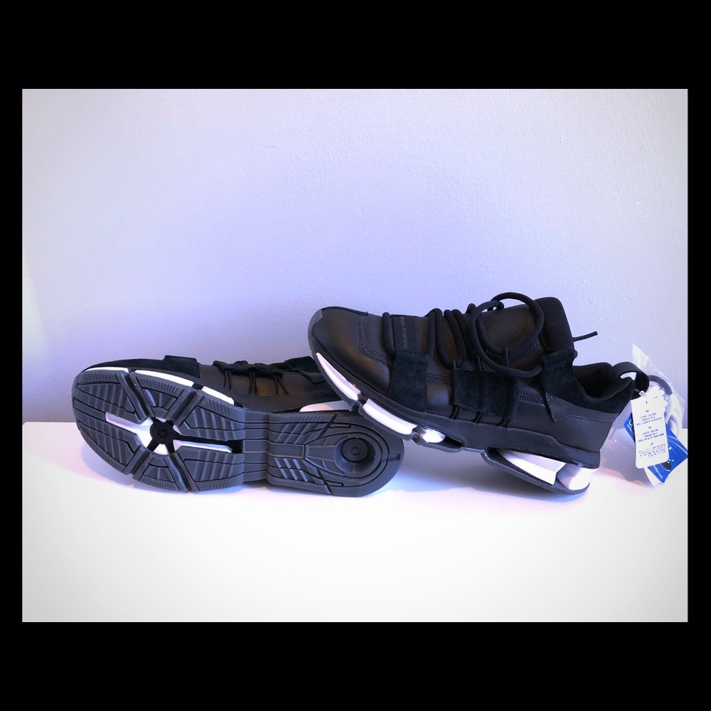 NEW ADIDAS Twinstrike ADV Stretch Leather Mens